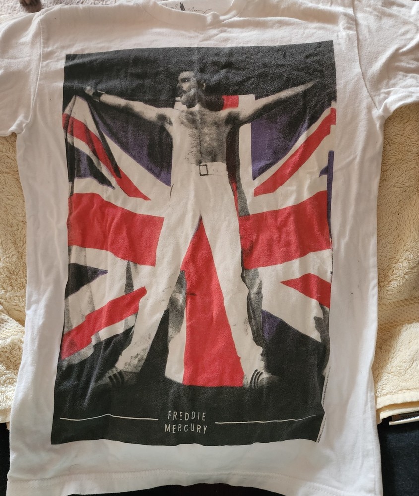 Freddie Mercury Flag Adult T-Shirt Size Small