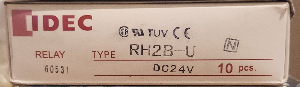 IDEC RH2B-U-DC24V General Purpose Relay lot of 11 relays