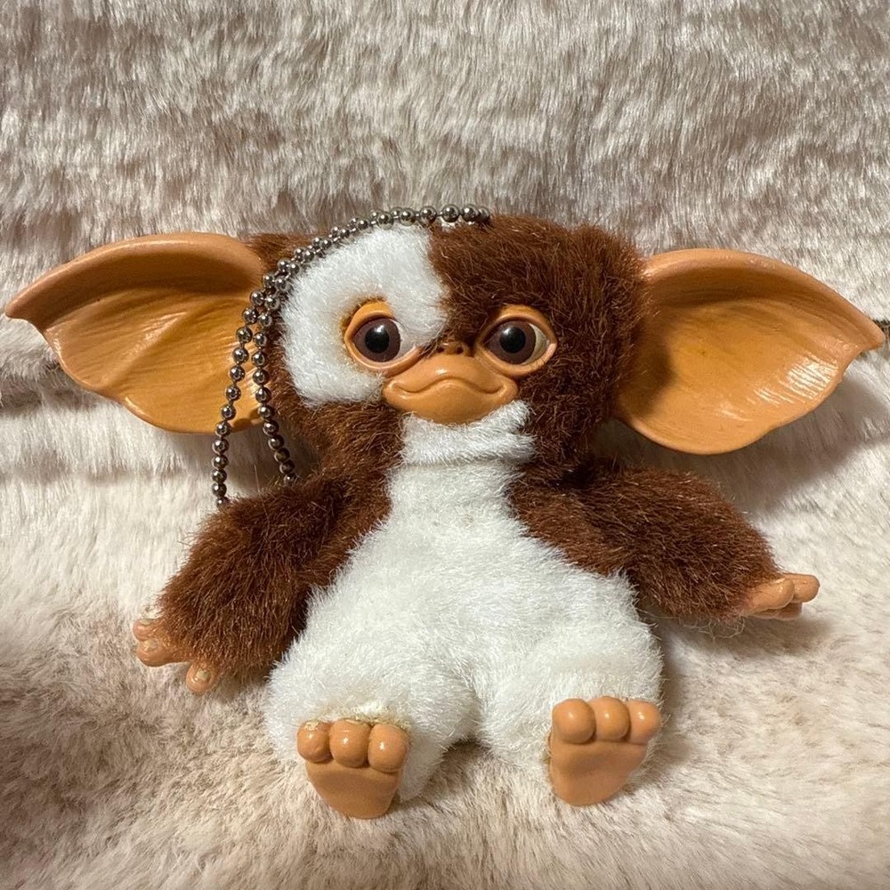 gizmo keychain gremlin keychain #618308