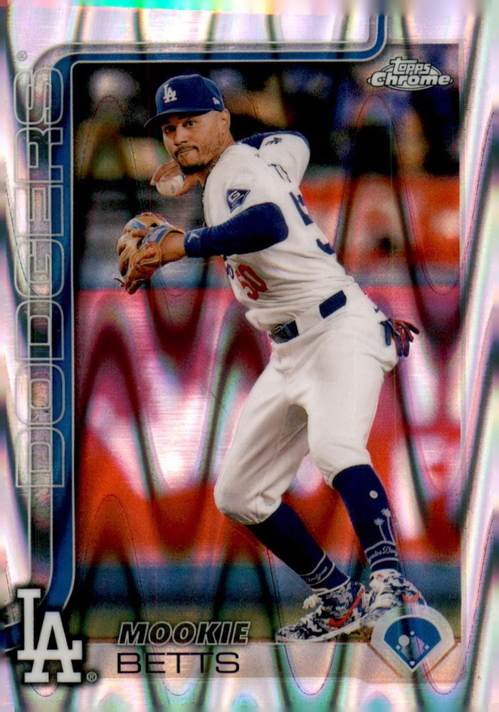 2025 Topps Chrome #50 Mookie Betts Raywave Refractors