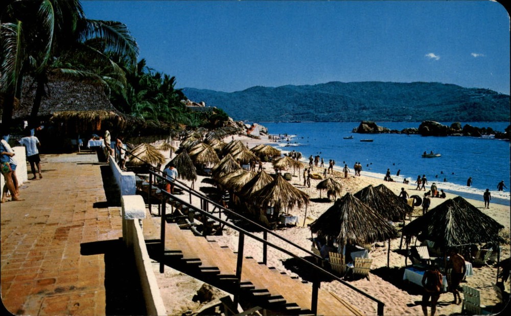 Mexico Condesa Beach panoramic view thatch cabanas ~ 1950-60s vintage postcard