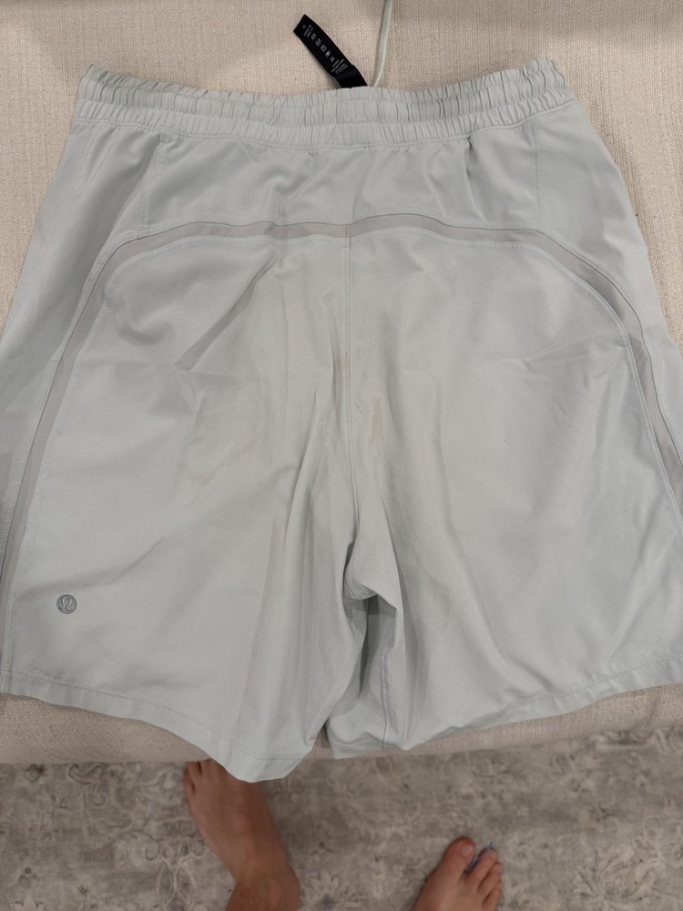 Lululemon Men's Athletic Running Shorts Size M Light Blue 5 Inseam