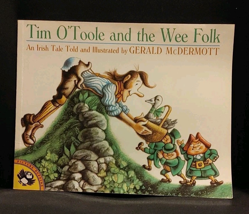 Tim OToole and the Wee Folk (Picture Puffins) - Paperback