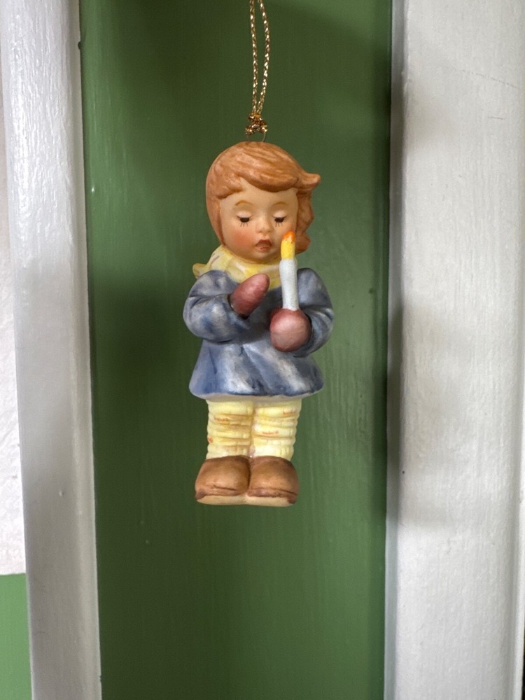 The Glow Of Candlelight - No Box A Berta Hummel Christmas