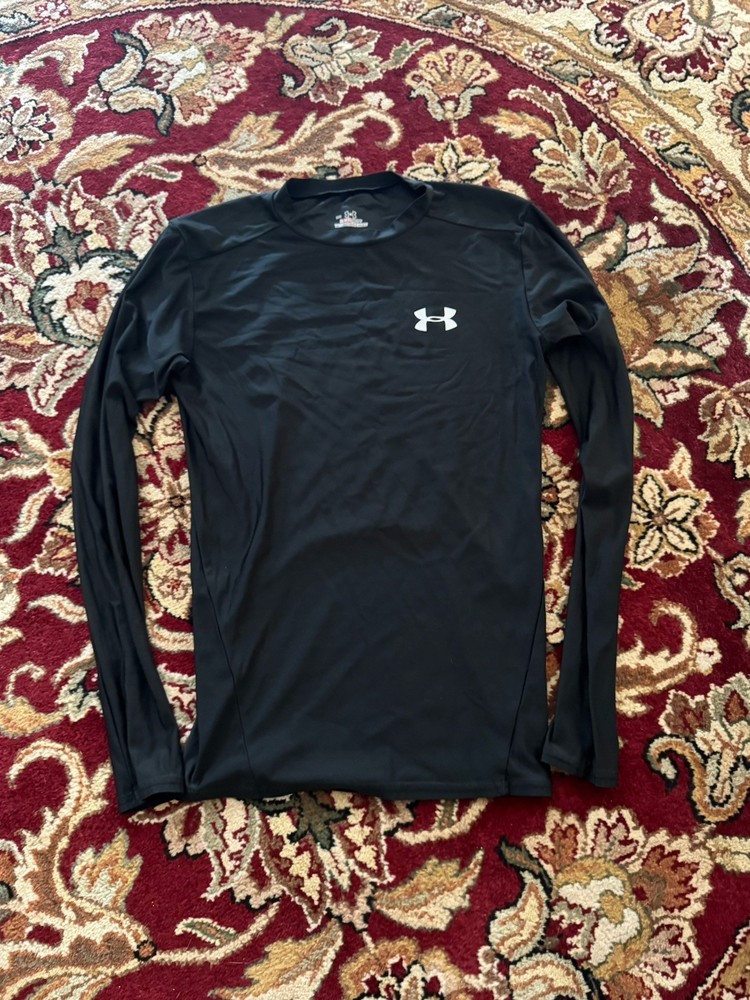 Under Armour HeatGear Black Long Sleeve T-Shirt Medium Boys Lightweight Pullover