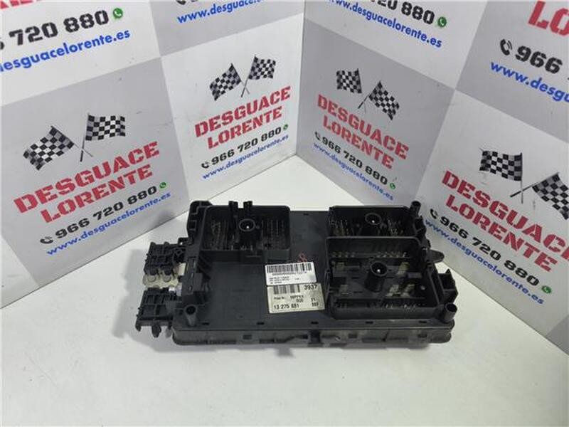 13275881 272274 fuse box Opel Insignia Berlina 2008