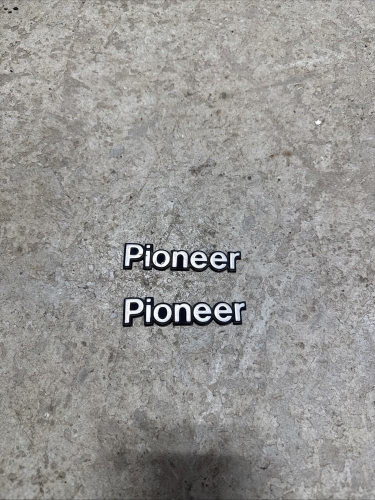 84-92 Jeep Cherokee XJ Comanche MJ OEM “Pioneer” Fender Emblems (PAIR) (TC87)