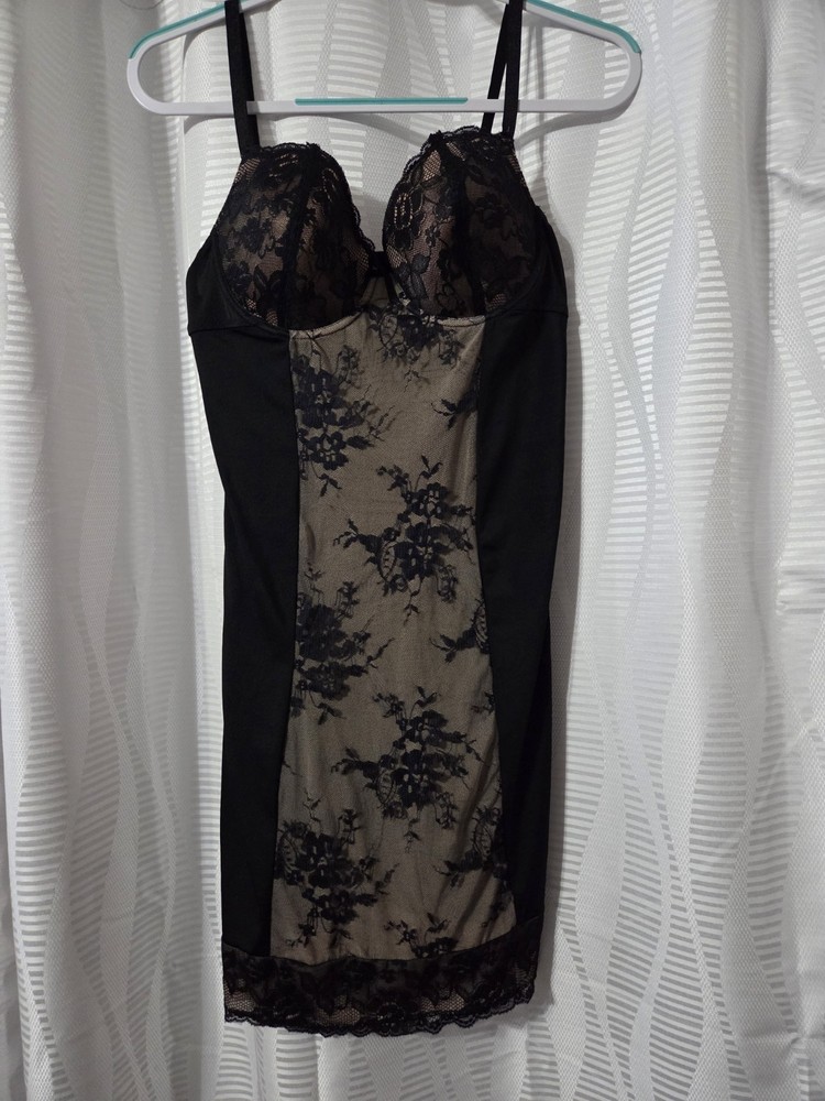 Marilyn Monroe Women's Lingerie Sheer Nightie Bra Black & Red Sz 1X