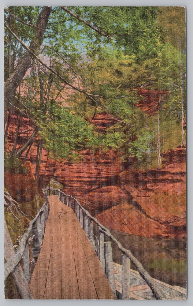 Linen~Entrance To Witches' Gulch~Dells Of The Wisconsin River~Vintage Postcard