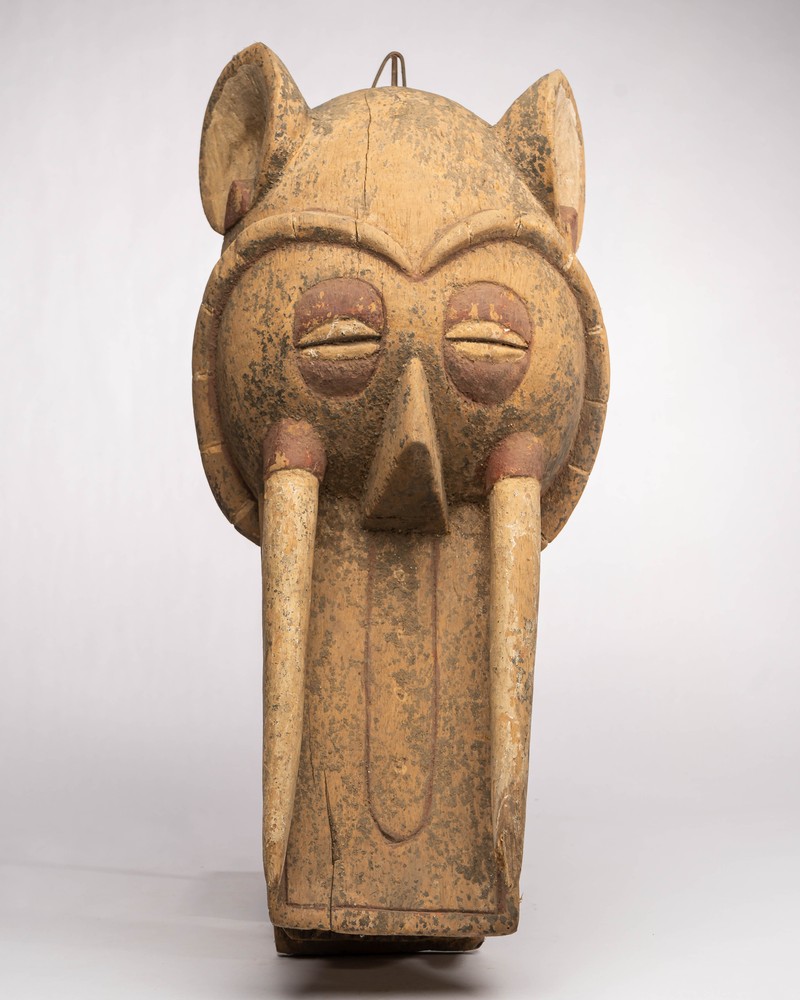 1110 MASK TRUNK IVORY COAST AFRICA MBLO AFRICAN TRIBAL ART