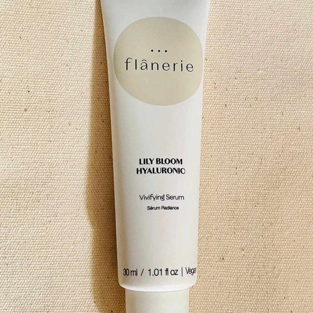 Flanerie Lily Bloom Hyaluronic Vivifying Serum 1.01 fl oz NWOB Sealed MSRP $79