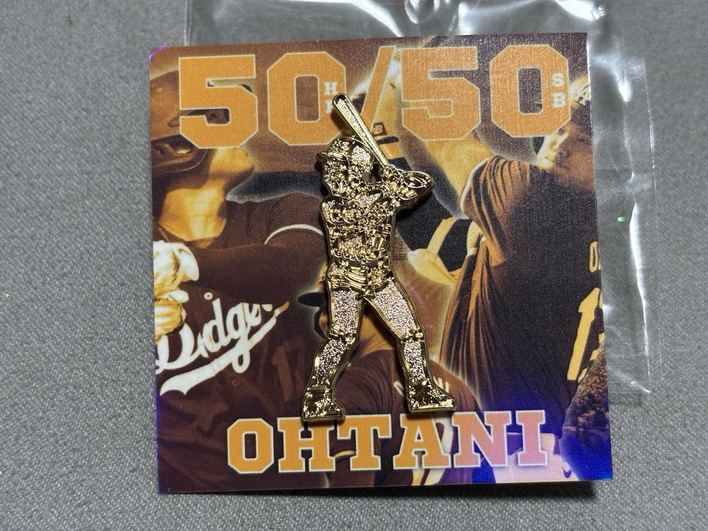 Pinzcity Shohei Ohtani Gold Scare Bear Hat Pin Los Angeles Dodgers 50/50 Club