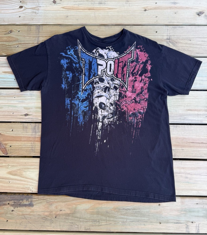 Vintage Y2K Tapout T-Shirt Mens L Black Skulls American Flag Graphic MMA USA