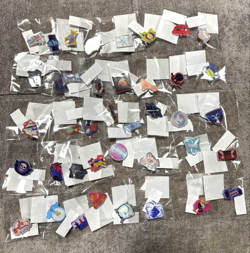 Ado Pin Badge Set 5th Anniversary 40 Types Collectible Limited Edition