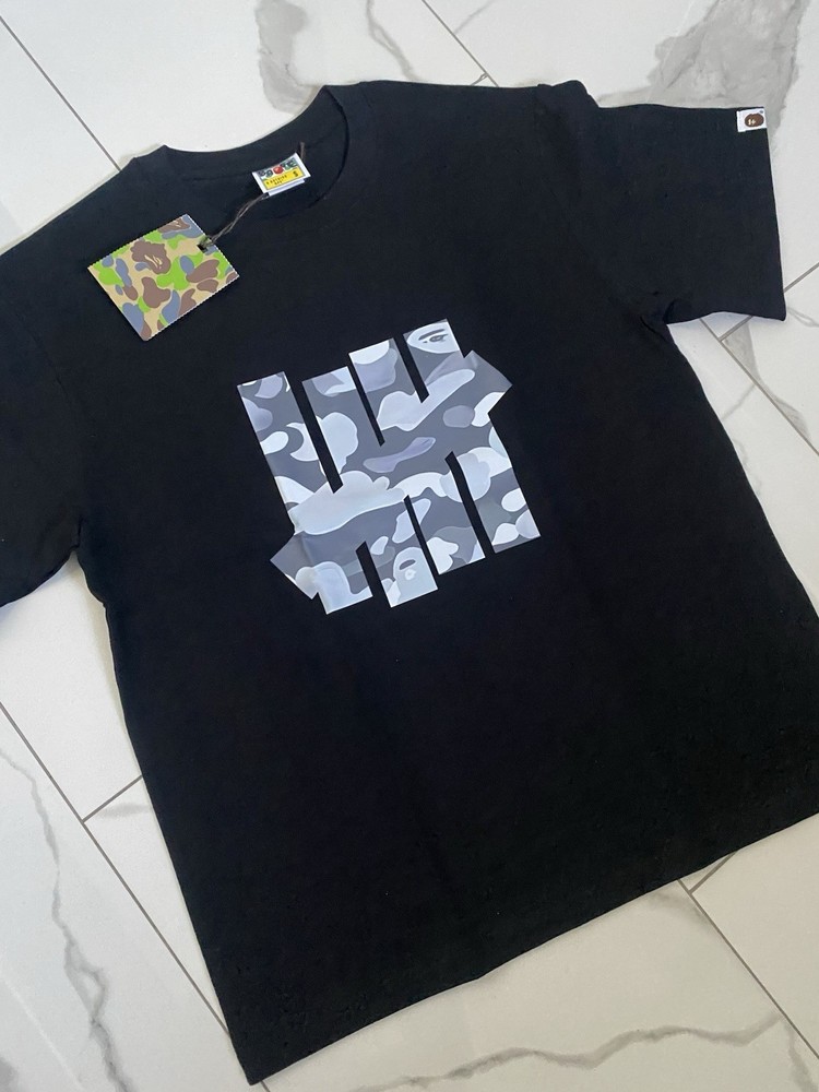 A Bathing Ape x Undefeated Black Camouflage Logo Graphic Men's T-Shirt Size S