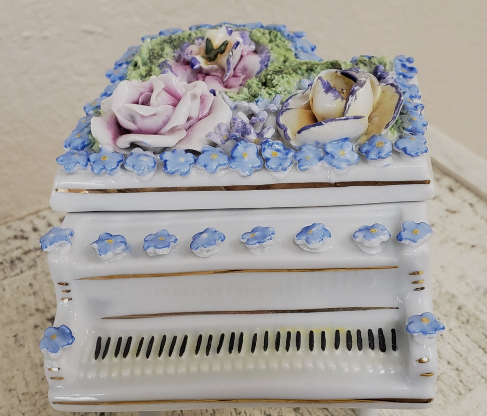 Vintage Elfinware German Porcelain Trinket Box Vanity Flower Piano Mossware