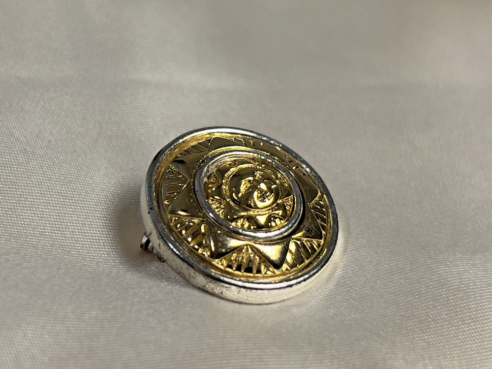 Vintage AK Signed Sun Face Brooch – Two-Tone Gold & Silver Small Celestial Pin