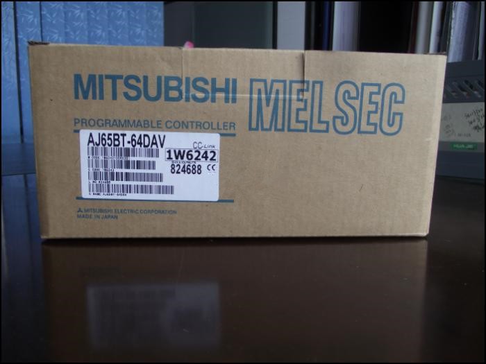 1PC AJ65BT-64DAV PLC Module AJ65BT64DAV New In Box Expedited Shipping #A6-37