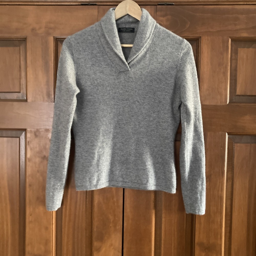 VTG Valerie Stevens 100% Cashmere Gray V-neck Sweater Women’s Sz Medium M