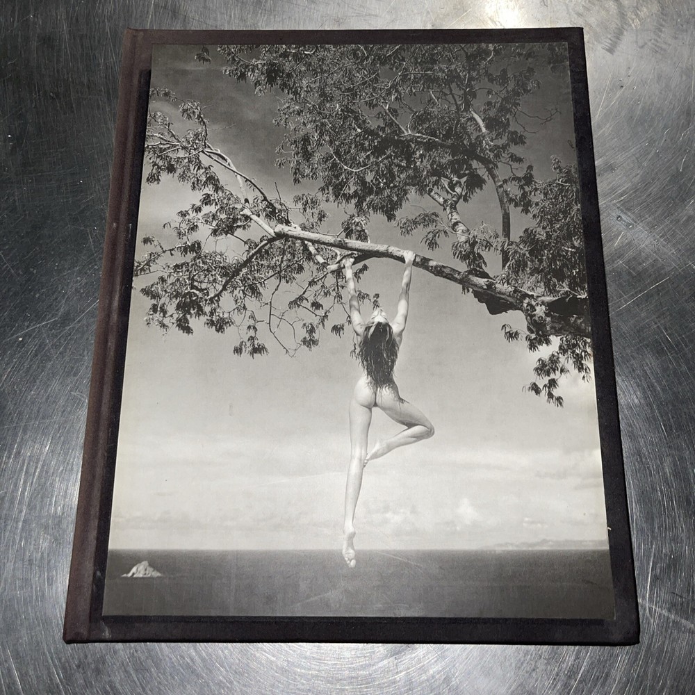 Patrick Demarchelier : Photographs Bulfinch Press Book First Edition (SIGNED)