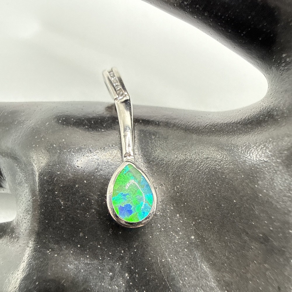 Vtg Dainty Sterling Silver Opal & Cz Pendant. 1.3 Grams.