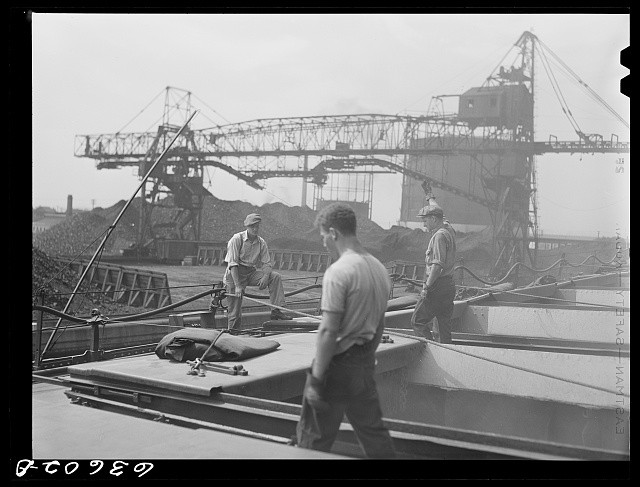 Photo:Duluth Minnesota 1930s Coal Docks Coal Loading Crane Workers