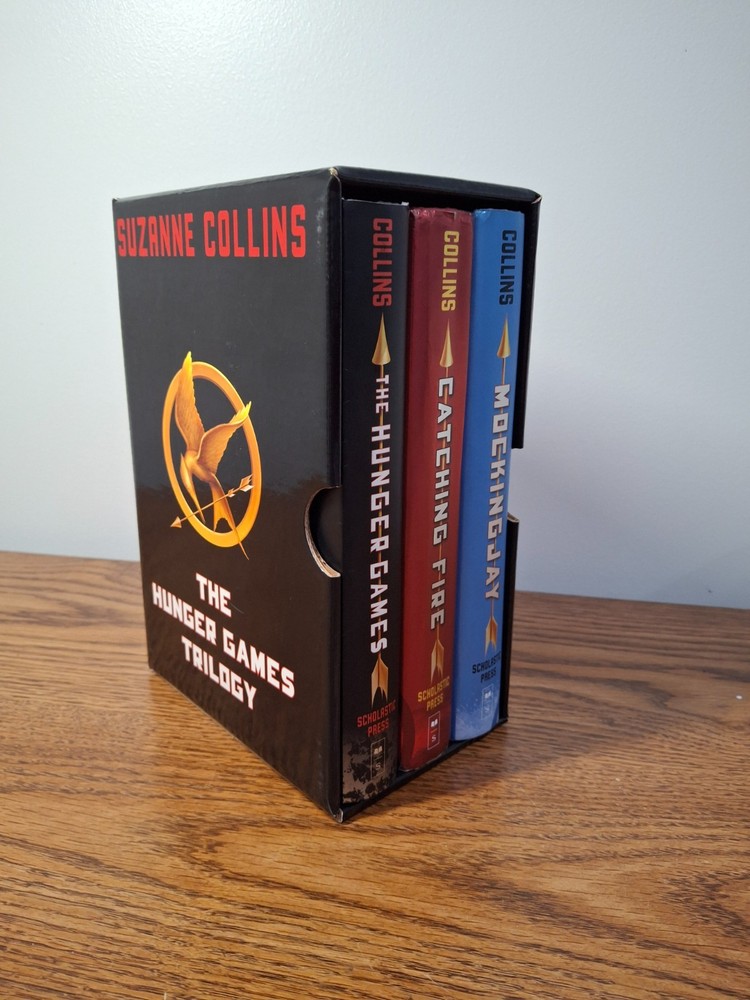 The Hunger Games Trilogy Hardcover Box Set Suzanne Collins 3 Books w/ Slipcase
