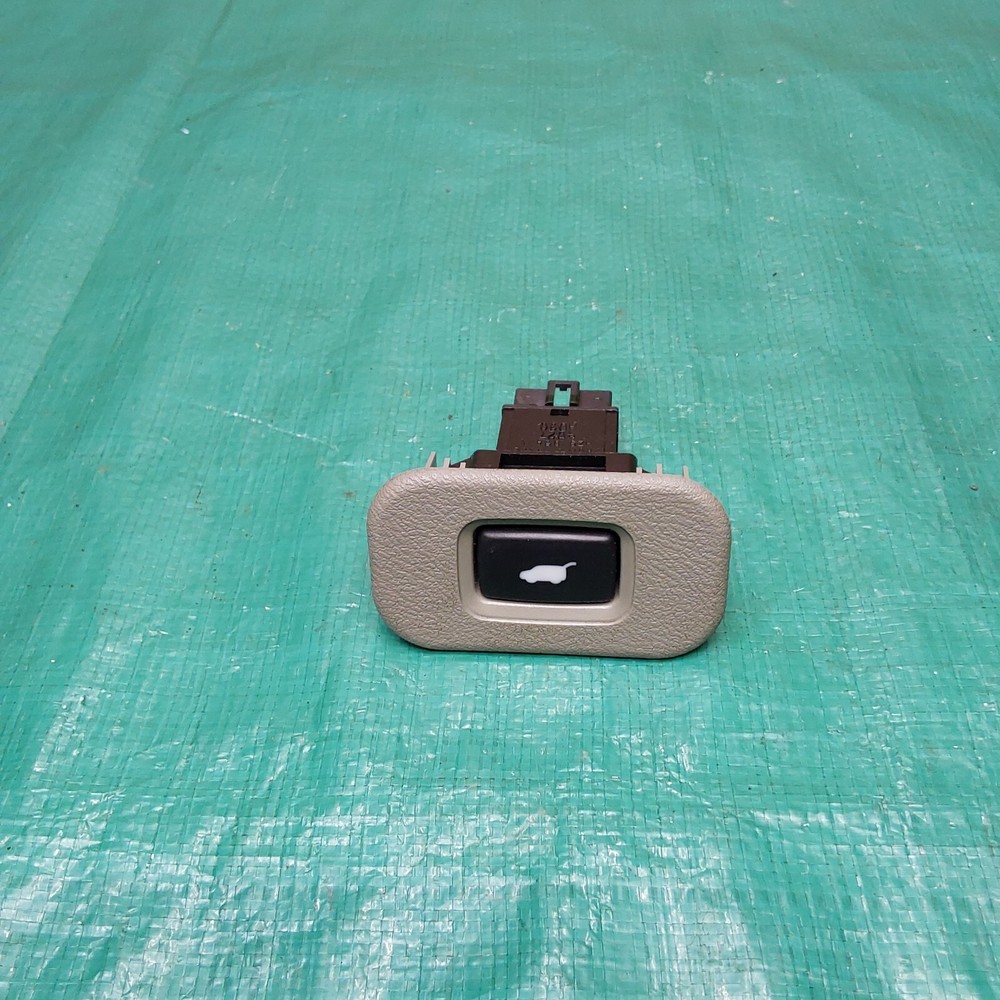 2005-2010 Honda Odyssey Rear Liftgate Tailgate Release Switch Black OEM M20419