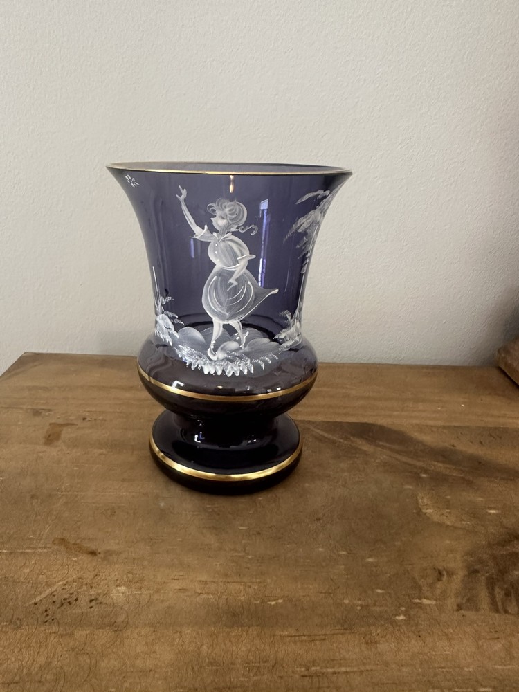Vtg MARY GREGORY Purple Glass Footed Vase Gold Trim 5”