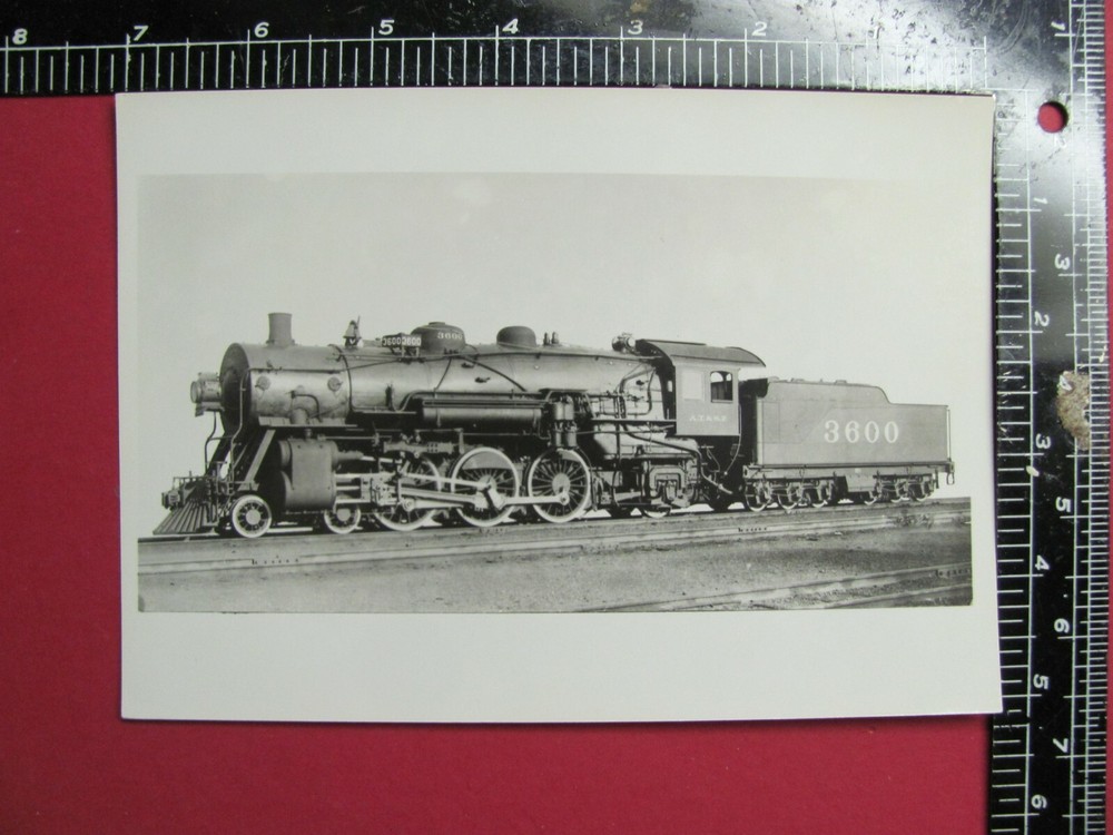 PHOTO of ATCHISON TOPEKA & SANTA FE RAILROAD 4-6-2 LOCOMOTIVE #3600 BLDRS PHOTO