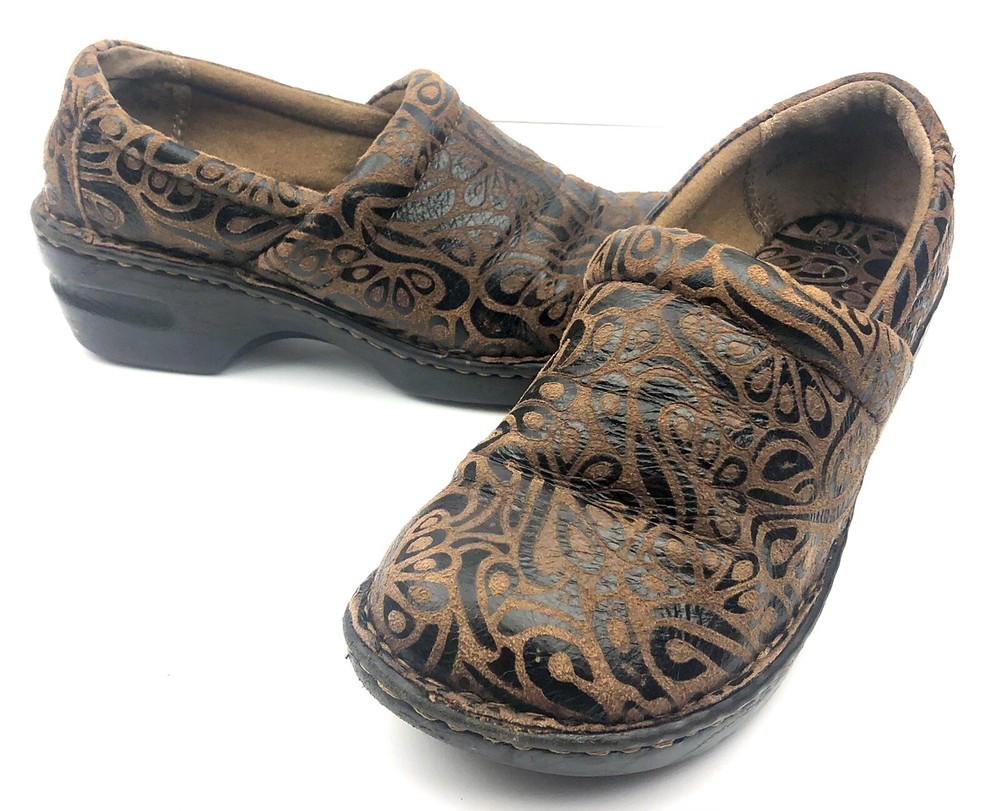 BOC Born Concept Peggy Women's Size 7.5  Brown Patterned Leather Comfort Clogs
