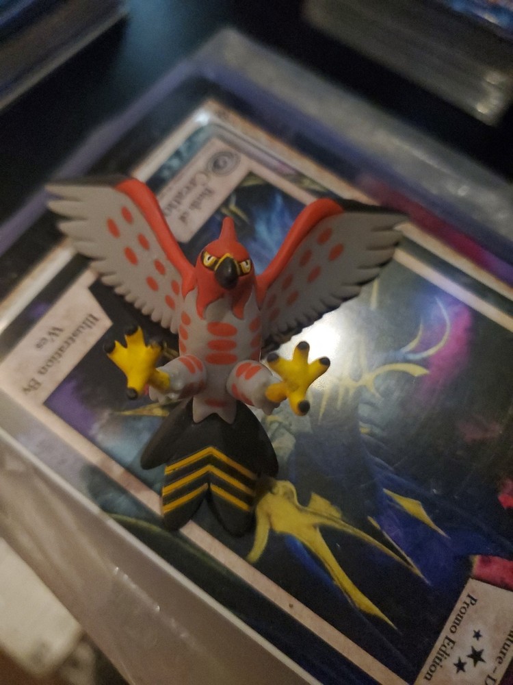 Tomy Pokémon Talonflame Mini Figure