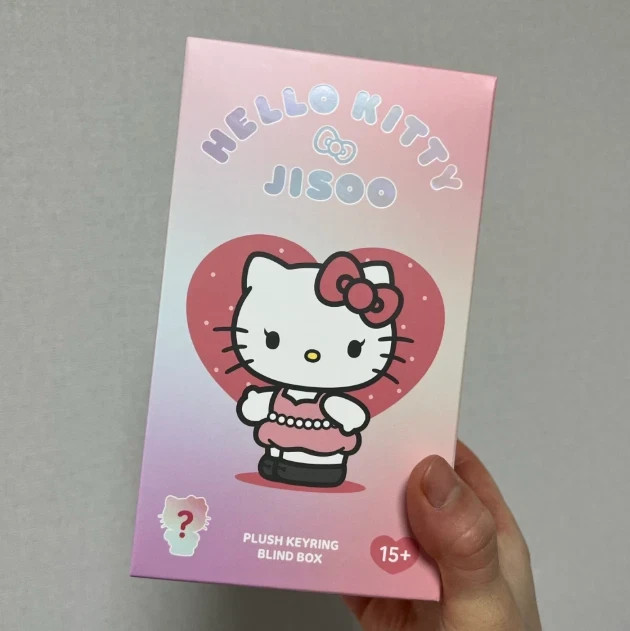 Blackpink Jisoo Hello Kitty Plush Keychain Limited Edition Random K-Pop Sanrio