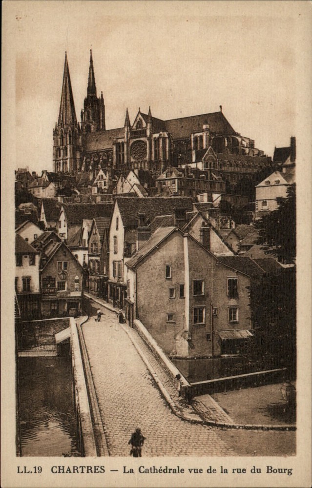 Cathedral Chartres Eure-et-Loir France vintage postcard s545