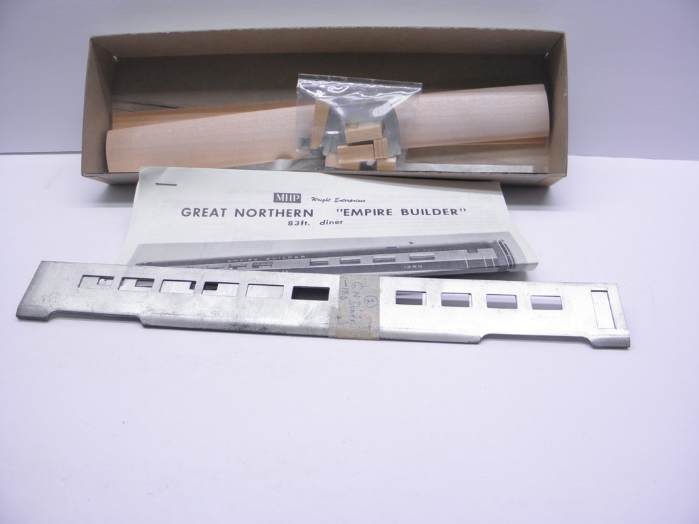 Mhp Great Northern Empire Builder 83' Diner -Ho Scale- Kit #50001- S - Lot A
