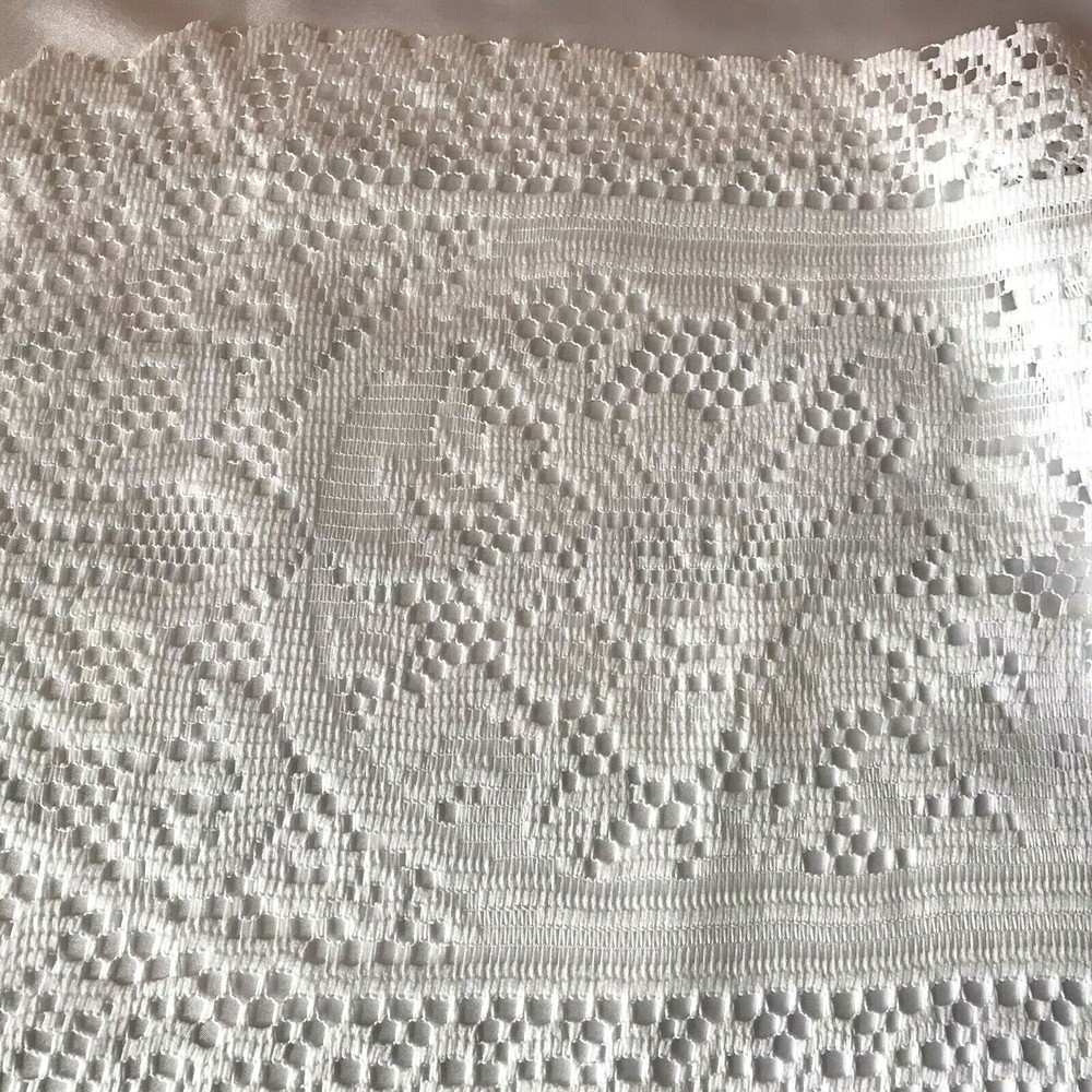 Christmas Easter Lace Tassel Table Runner Accent Holiday Home Decor White NEW-image