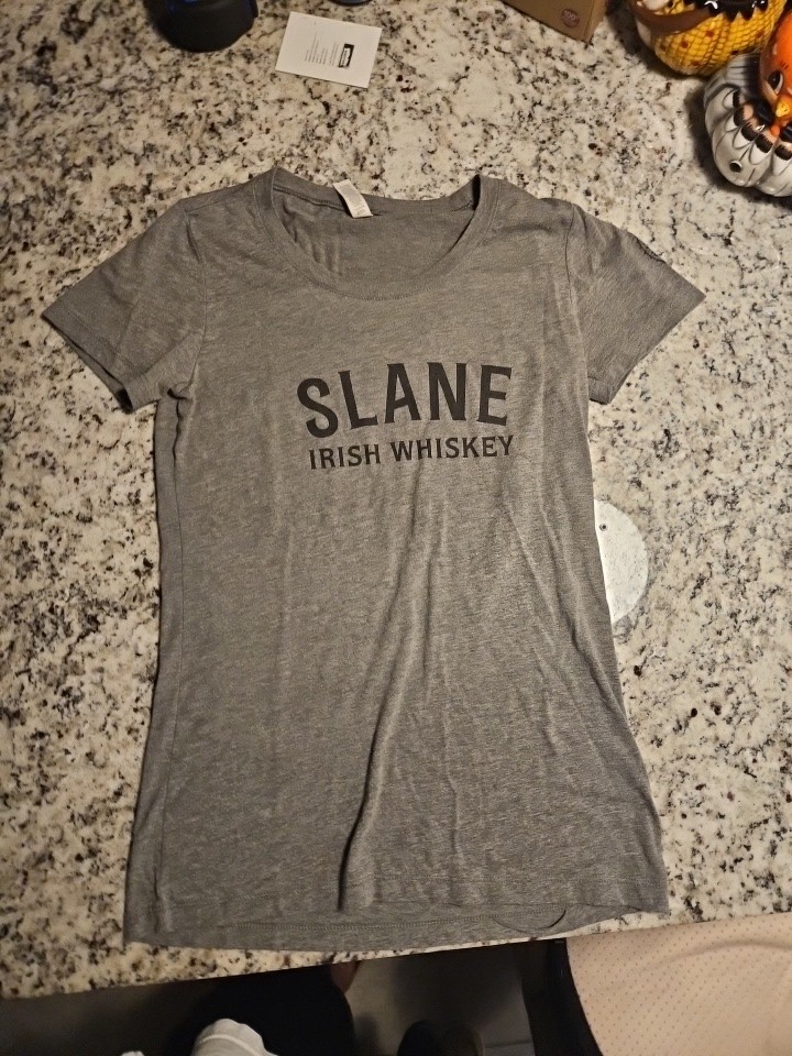 Bella Shirt Adult Women's Size Small Short Sleeve Gray Slane Irish Whiskey