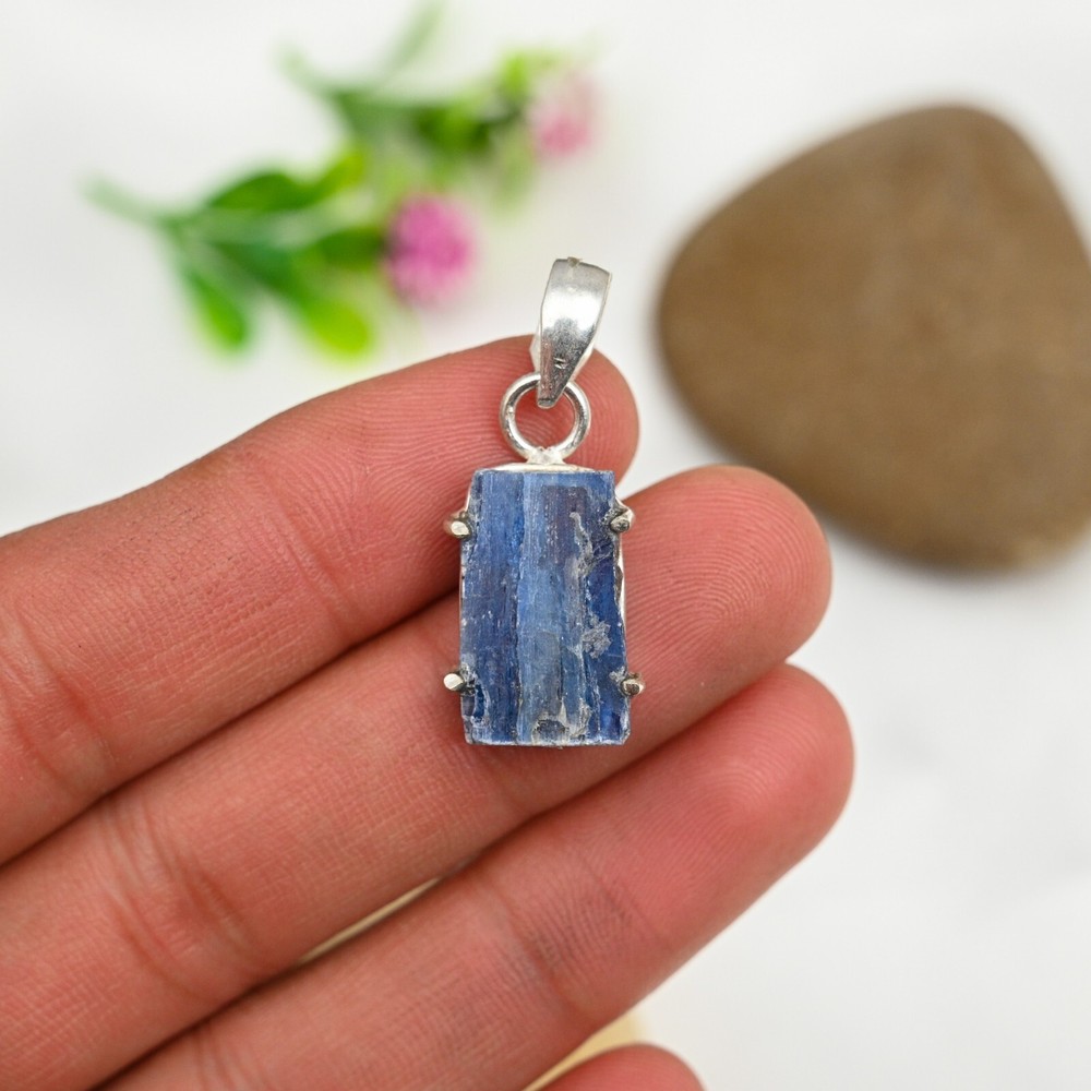 Natural Kyanite Gemstone Pendant 925 Sterling Silver Handmade Jewelry For Gift