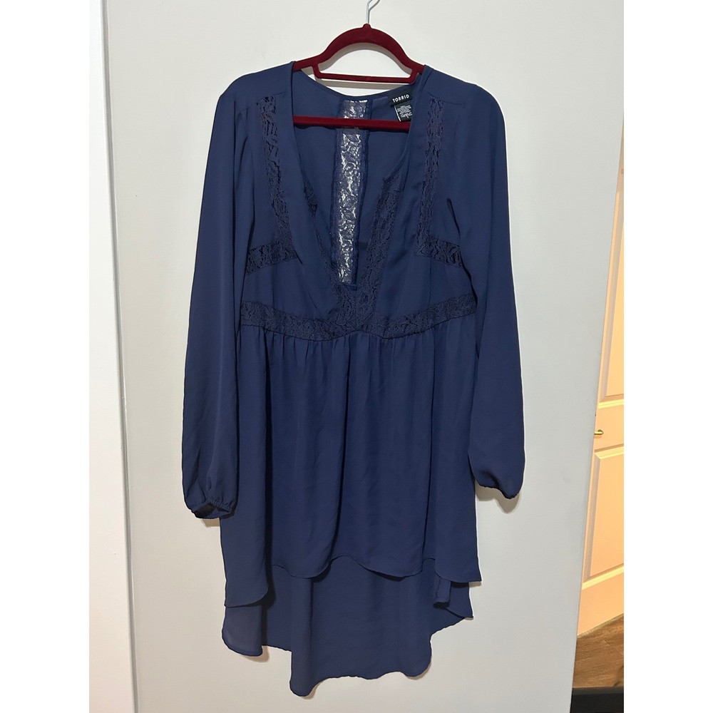 Torrid Navy Blue Lace Trim Long Sleeve Hi-Lo Flowy Tunic Top Plus Size