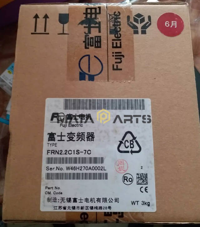 1PC FUJI Inverter FRN2.2C1S-7C 220V 2.2KW New