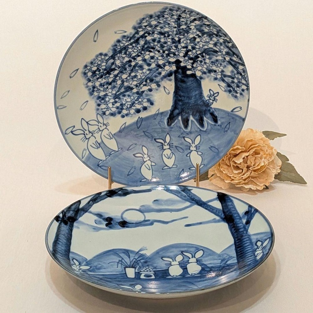 Kutani Ware Yumiko Miyayoshi Rabbit Large Plates Hand-Painted Set of 2 Blue and
