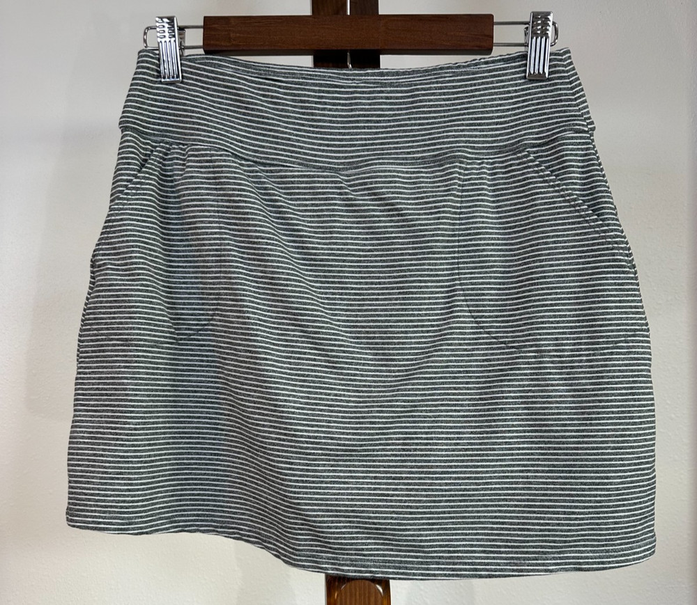 Ann Taylor LOFT Skort Striped Women’s Small Black White Mini Skirt with Shorts