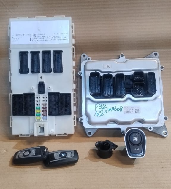 BMW F30 320i F32  F32 120i 320i N20 ENGINE CONTROL Unit ECU SET DME - 8631725