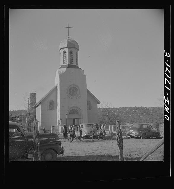 Photo:Penasco New Mexico 1943 Catholic Church Sunday Congregation Cars