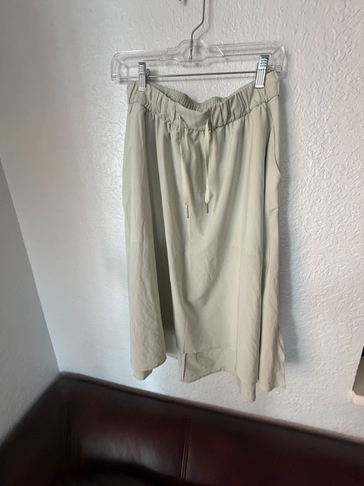 Lululemon Time to Flounce Skirt Mint Green Size 8, new without t Drawstring Midi