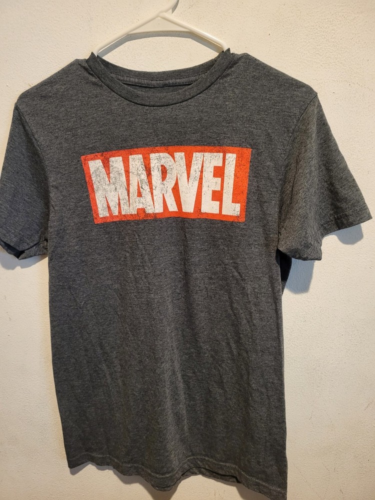 Marvel Graphic Logo Gray Men's T-Shirt Size S Short Sleeve Crew Neck
