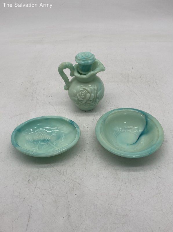 Vintage Avon Teal Aqua Jadeite Milk Glass Pitcher Saucer Soap Serving Pieces Set