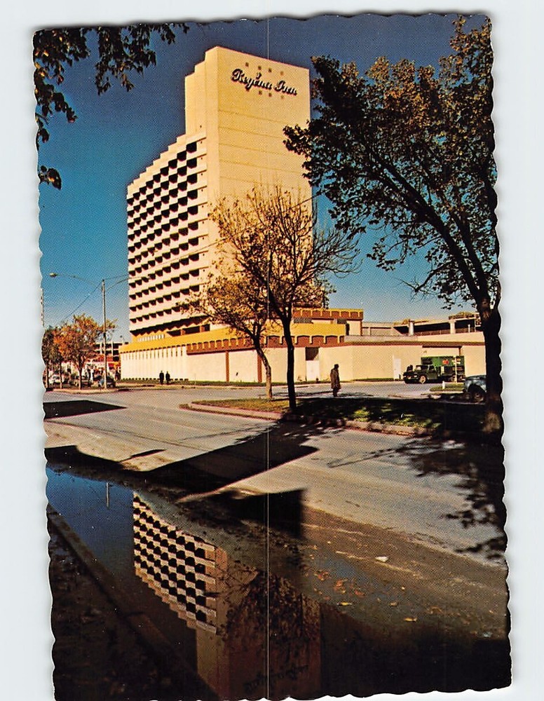 Postcard Regina Inn Regina Saskatchewan Canada