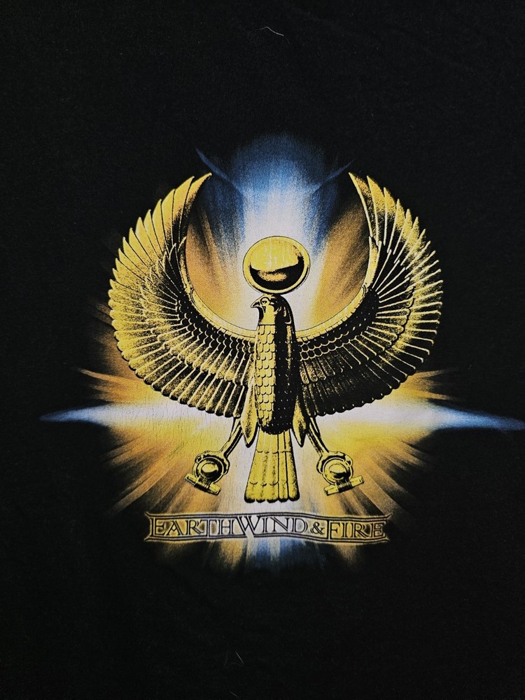 Earth Wind And Fire Retro Throwback Large Mens Black Graphic Logo Tshirt