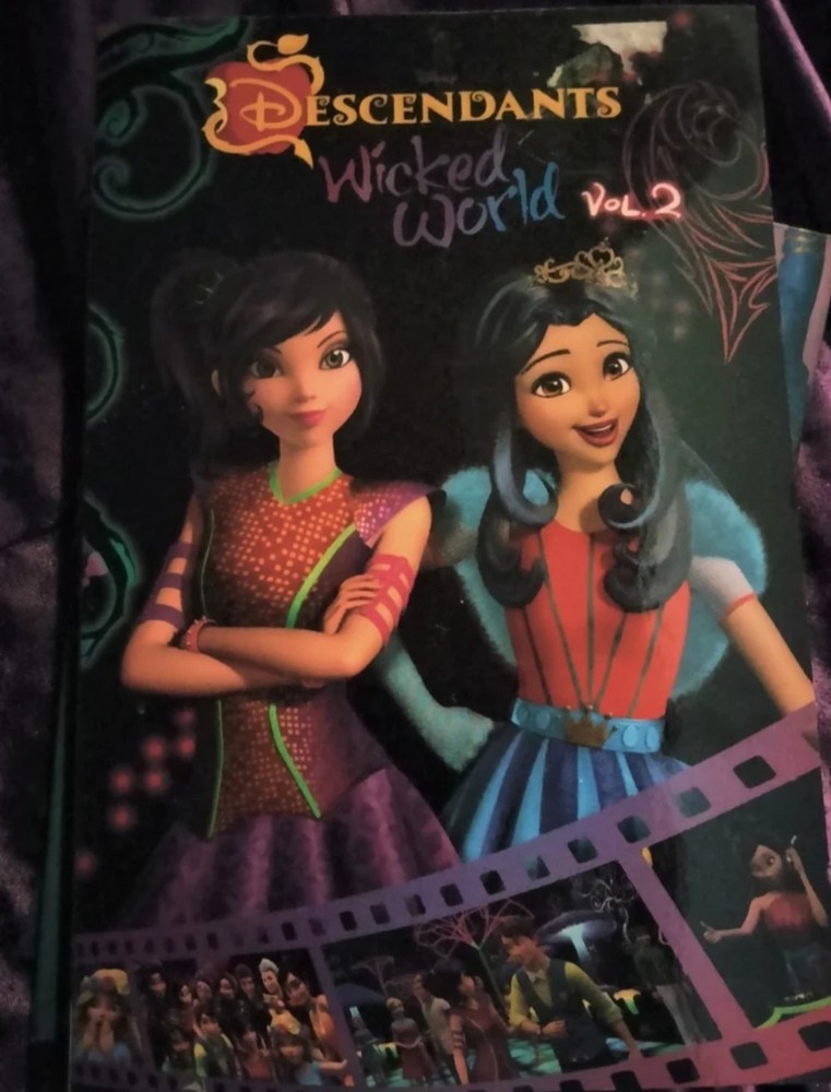Disney's Descendants Wicked World Vol 2 Cinestory Comic